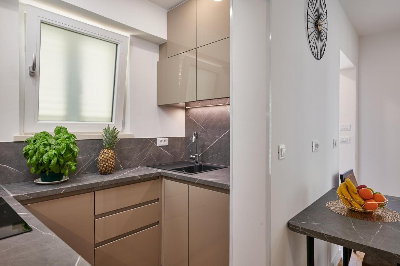Newly Renovated Apt. Near To Entrance To Old Town Dubrovnik Bagian luar foto