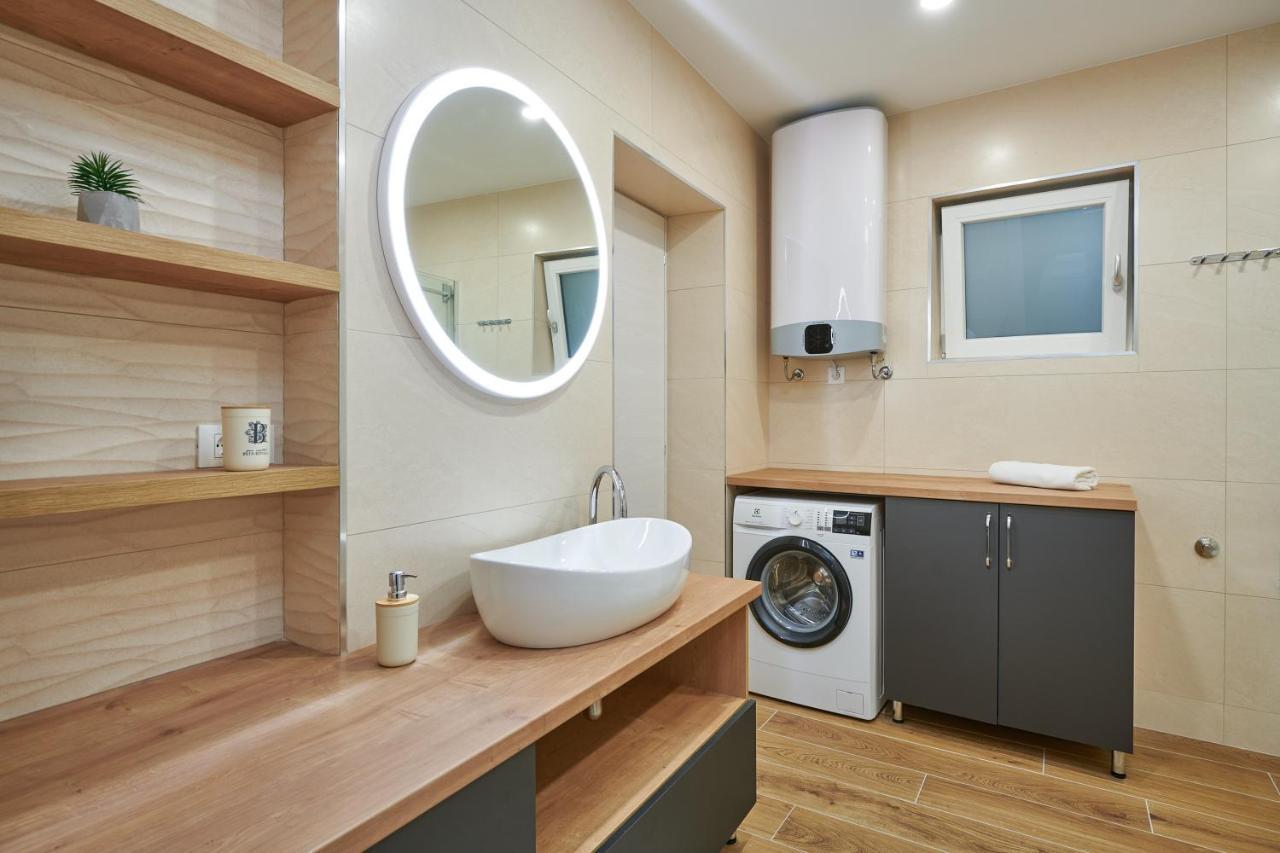 Newly Renovated Apt. Near To Entrance To Old Town Dubrovnik Bagian luar foto